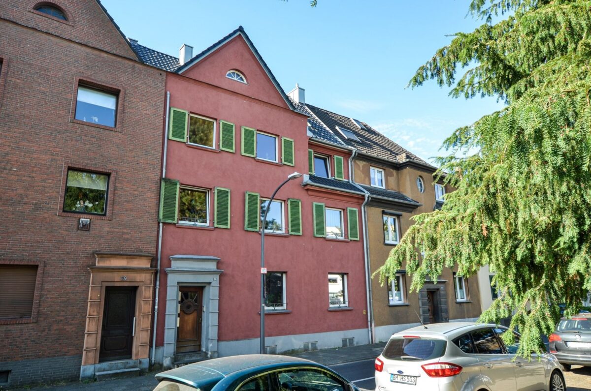 Straßenansicht